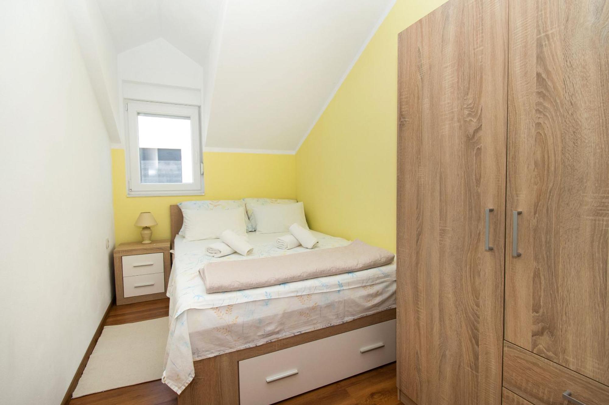 Apartment Ninic Срима Экстерьер фото