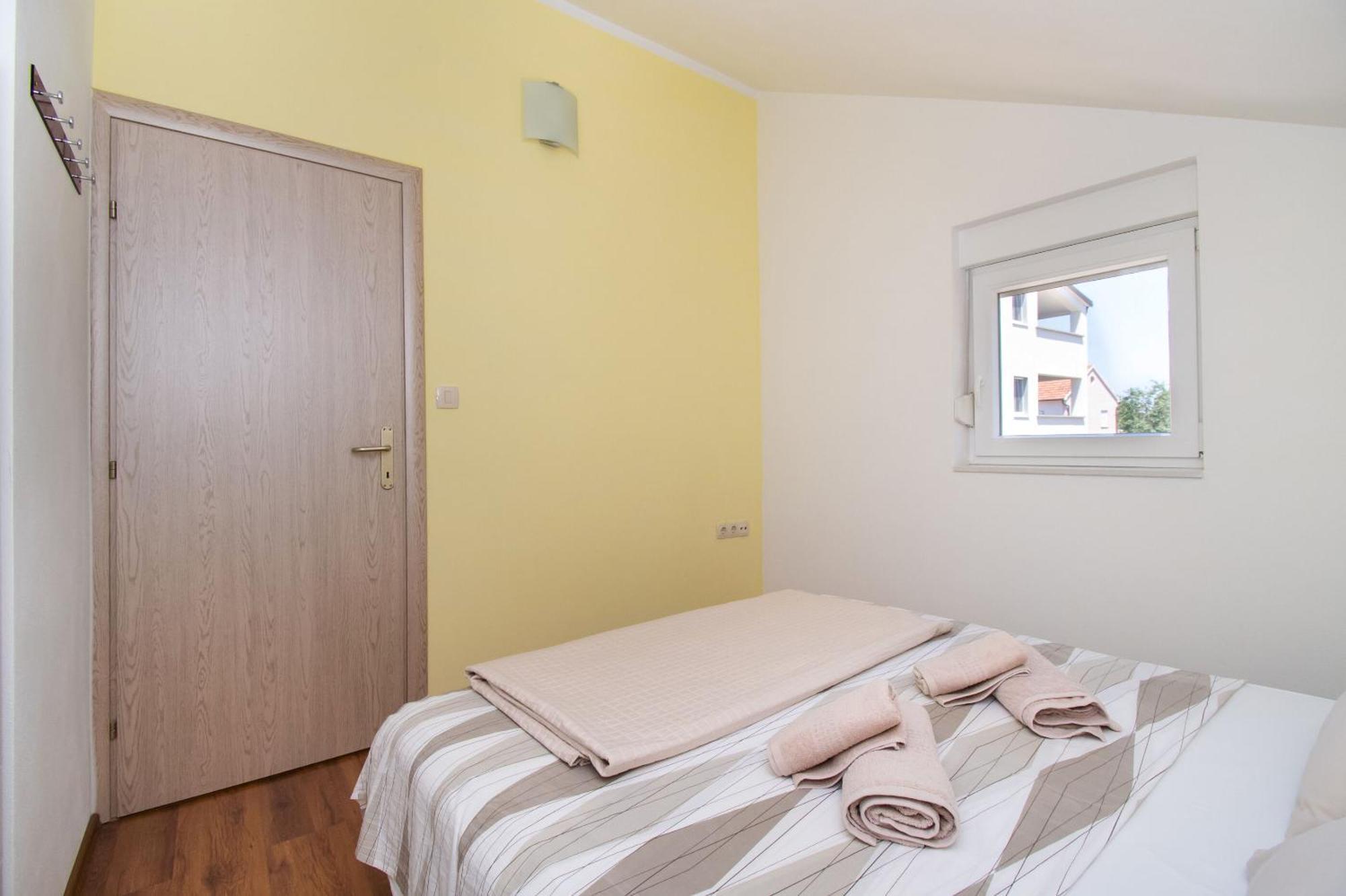 Apartment Ninic Срима Экстерьер фото