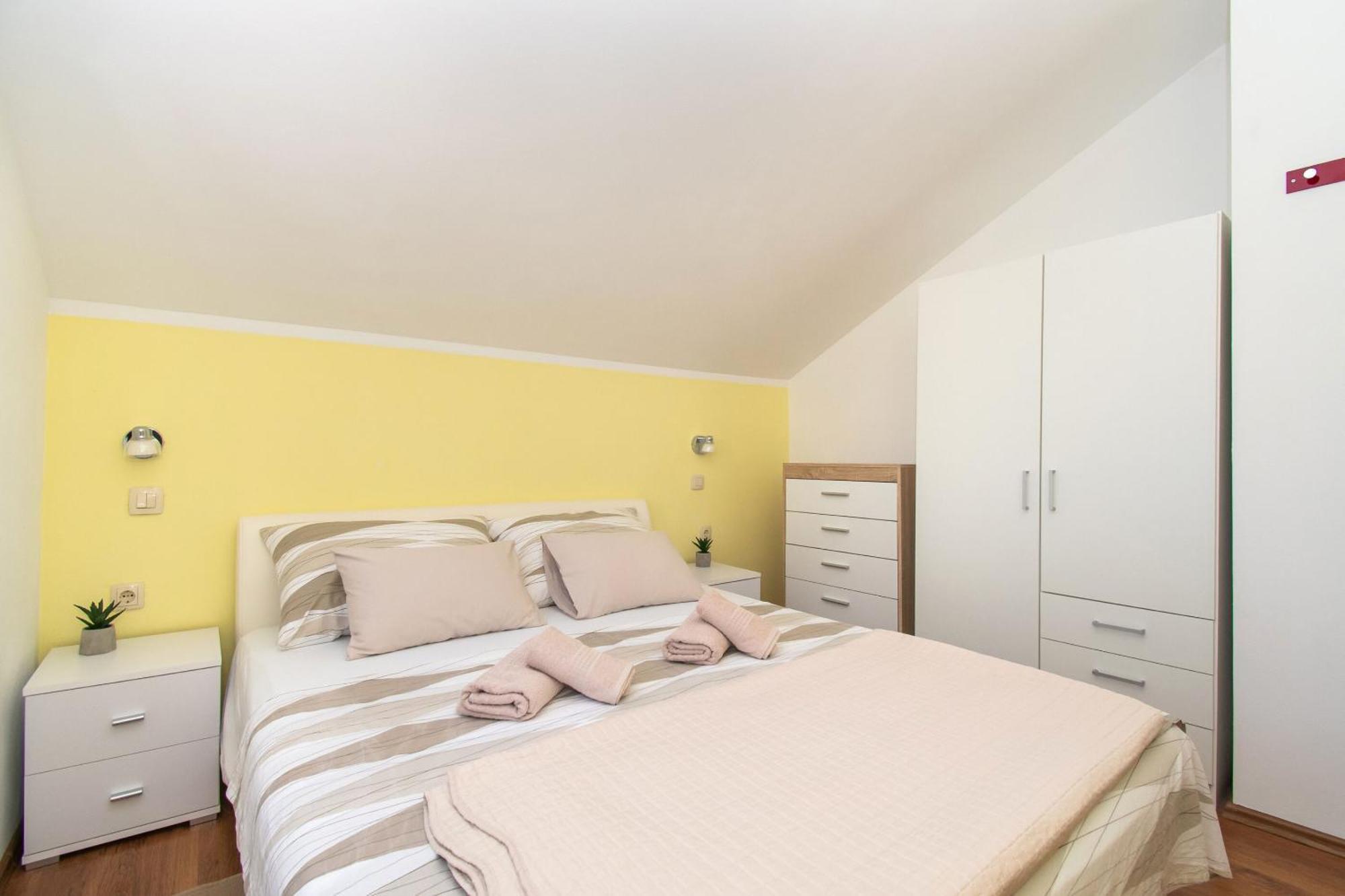Apartment Ninic Срима Экстерьер фото